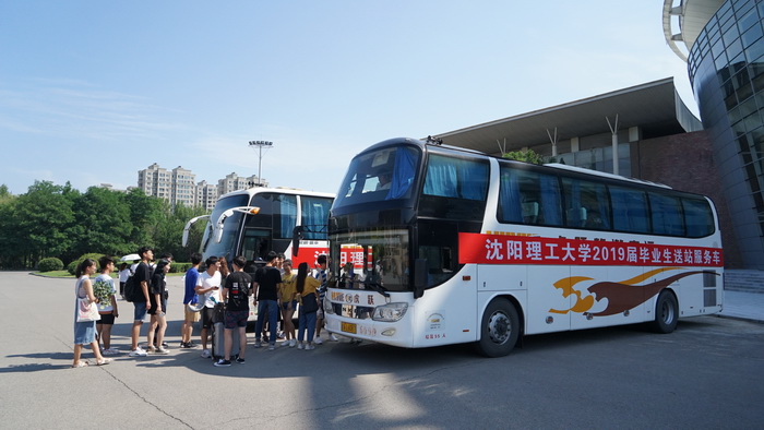 DSC07070-700.jpg